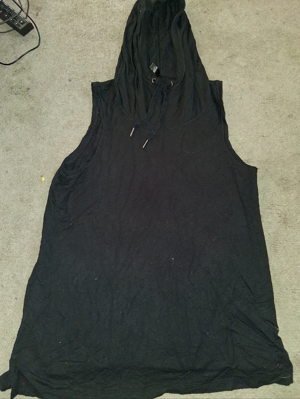 Gaiam Black Sleeveless Hooded Tank Top - Women Lg